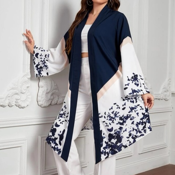 Beautiful woman leaf 🍁 print belted coat - Picture 4 of 8